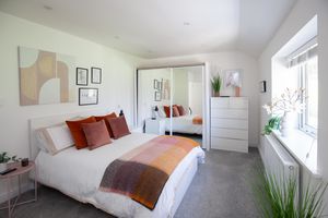 Bedroom- click for photo gallery